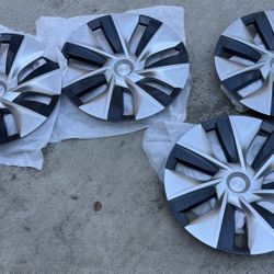 Four Tesla Gemini Light Wheel Covers