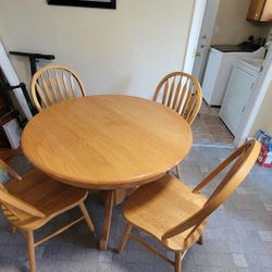 Oak Dinning room Table
