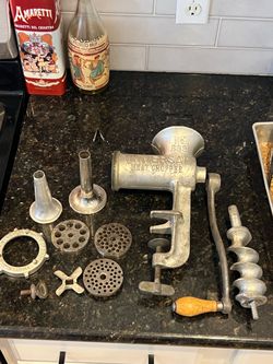 Aintique Universal No. 333 Meat Chopper - Landers Frary & Clark early 20th century