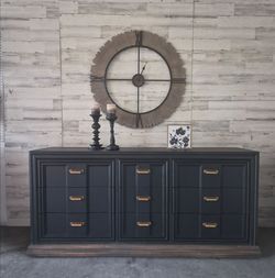 Refinished 9 Drawer Thomasville Dresser