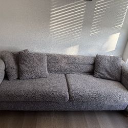 86" COUCH  AND 36" COFFEE TABLE BUNDLE