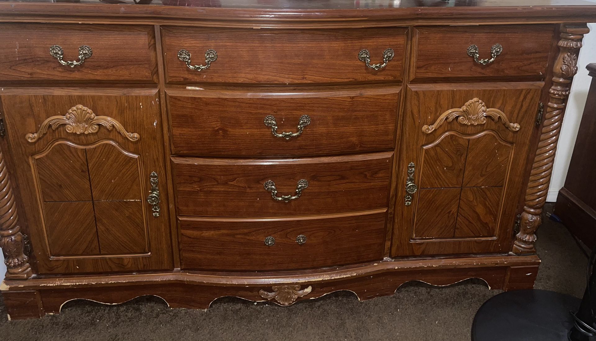 Free Dresser