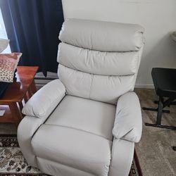 2 Manual Recliners - Must Pick Up