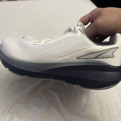 Altra Running Shoes Size 11.5