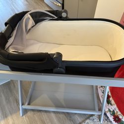 Uppababy Bassinet & Stand