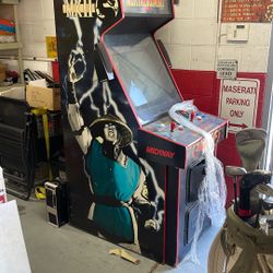Midway Mortal Kombat two arcade game