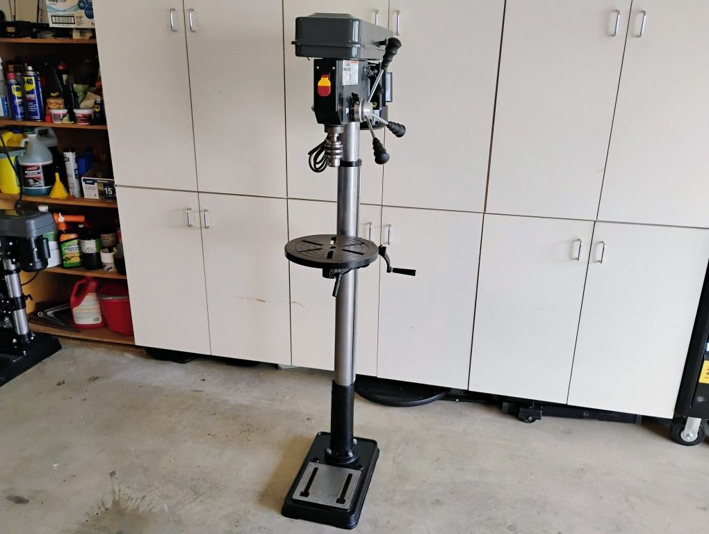 C.M. 13" 16 Speed Floor Drill Press, Like New Cond!
