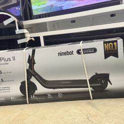 Ninebot E2 plus II ekickscooter 15.5 range 15.5mph 