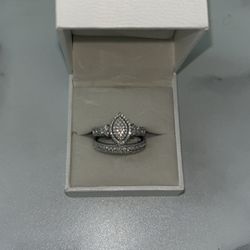 Beautiful Wedding Ring Set