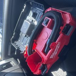 Milwaukee Wet /Dry Vacuum 