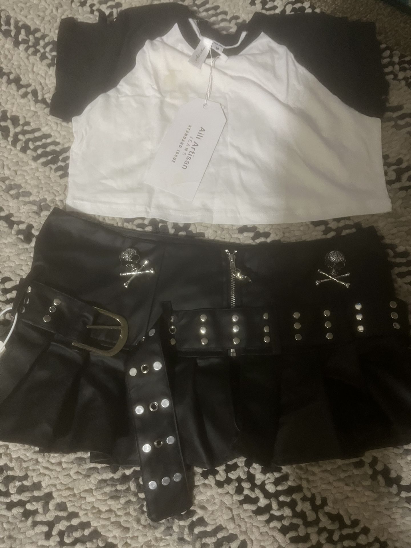 Women Skirt Outfit