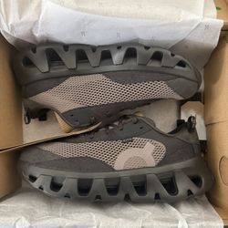 Kith x On Running K-Tech 2 Size 10 