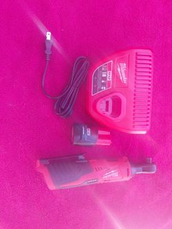Milwaukee m12  3/8 ratchet /charger/ and 2.0 battery  all for $140 cash pick up beaumont ca  like new