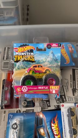 Hot Wheels 2021 Monster Trucks NEON Shockers #3/7 VW BEETLE #GTH59 1:64