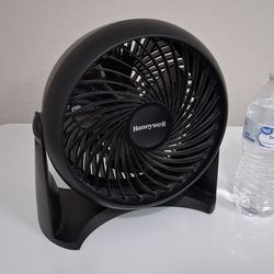 🌬Honeywell HT-900 TurboForce Air Circulator Fan Black, Small.