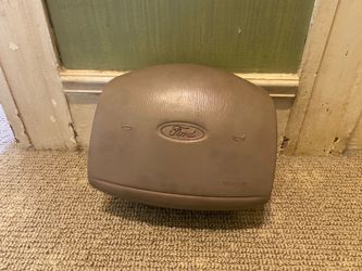 Ford expedition horn button