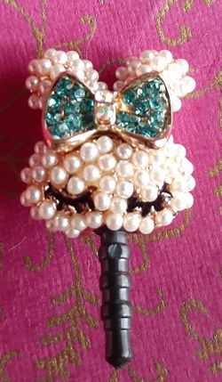 Golden Pearl Bunny Dust plug cover