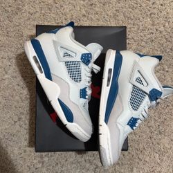 Jordan 4 Military Blues