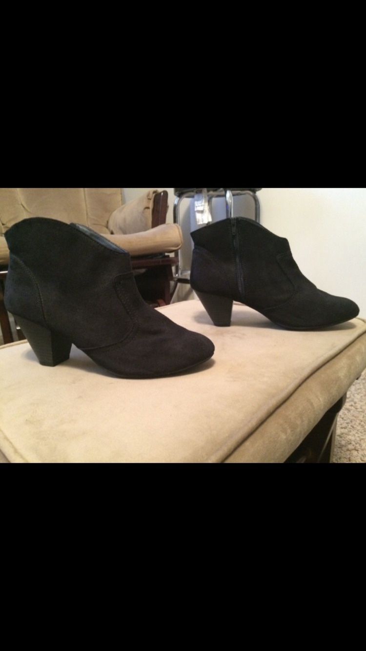 Candies Womens Black Boots Size 8.5
