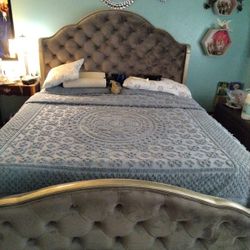Used California King Bed In Great shape..Pickup  Only!!