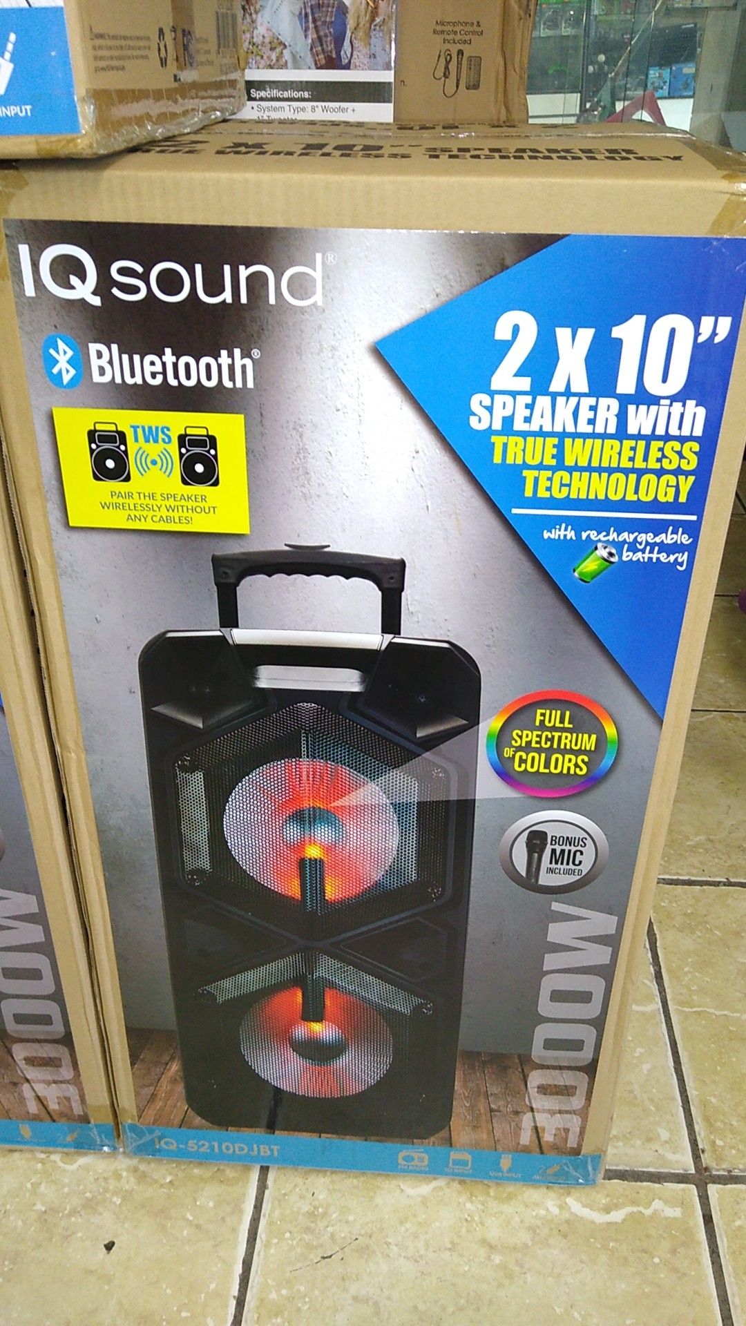 IQ Sound 2×10" Speakers with true wireless technology with rechargeable battery