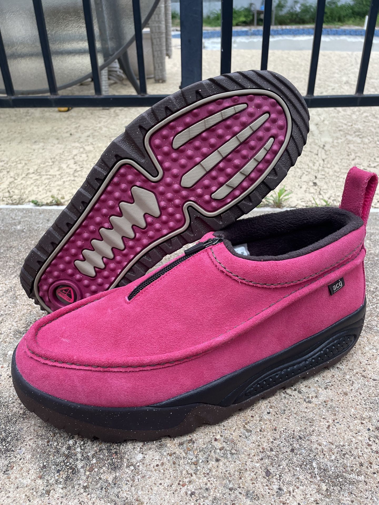 Nike ACG Izy Rush NEW!