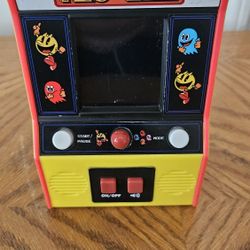 PAC-MAN ELECTRONIC GAME 2019