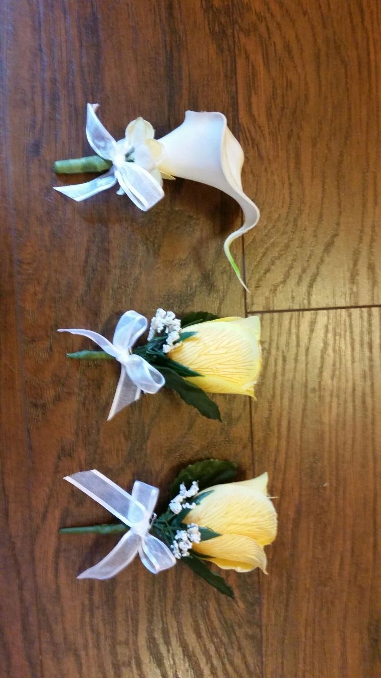 Wedding yellow rose and white calla lily corsage boutonniere