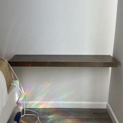 2 Floating Shelves