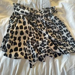 Stylish Women’s Skirts – Zara & Love Republic
