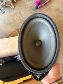 GMC sierra speakers