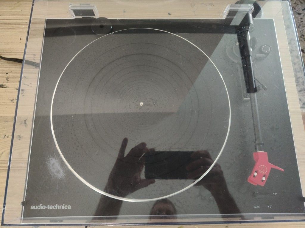 Audio Technica AT-LP3 Turntable Approx 6 Hrs Use Dust Cover Has Blemishes But Turntable Is Excellent