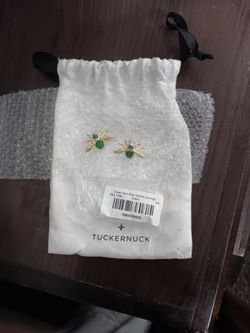 TUCKERNUCK EARRINGS