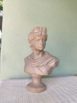 Bust of Roman figure Apollo Belvedere statue figurine
