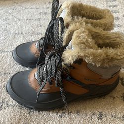 Women’s Merrell Boots Size 9.5