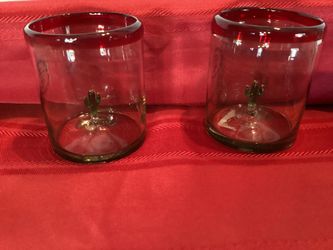 Set Of 2 Artisan Crafted Hand Blown Tumbler Glasses 14oz Red Rim Cactus Figure Inside - brand new