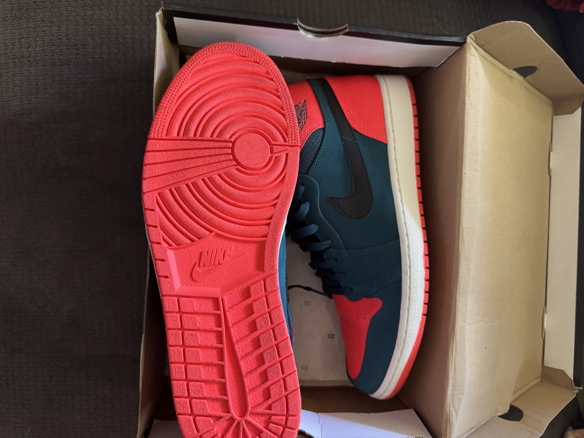 Jordans/nikes Size 13