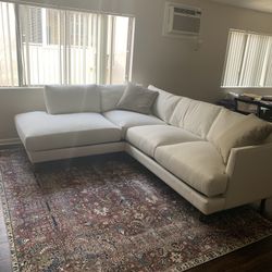 Adeline II Sectional Sofa – Great Condition!