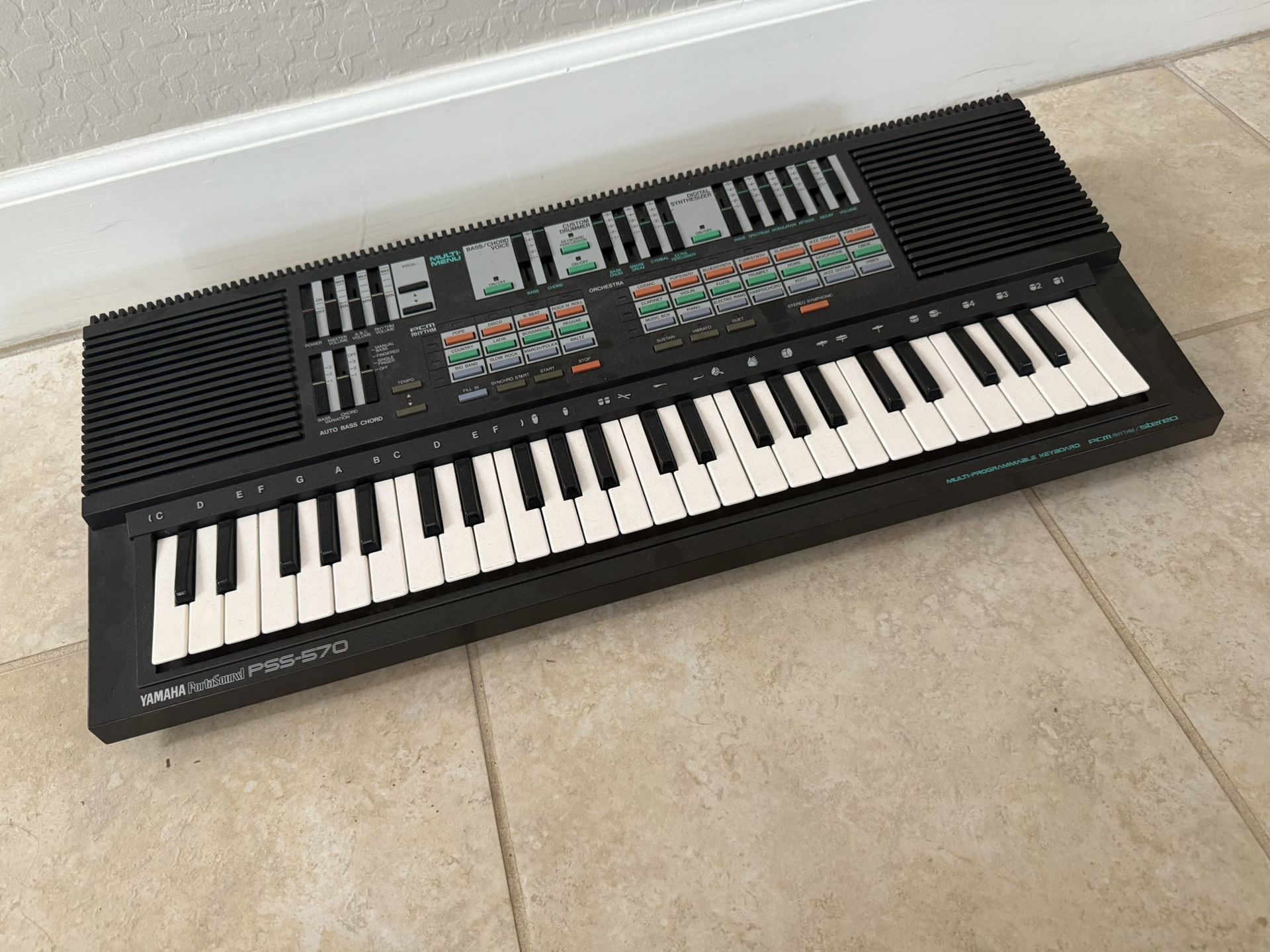 Yamaha PSS-570 Mini Keyboard/Synth