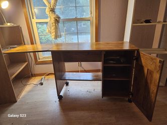 Desk Or Sewing Center ?