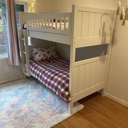 Pottery Barn Twin Bunk Bed 