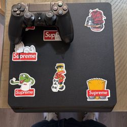 PS4 Slim