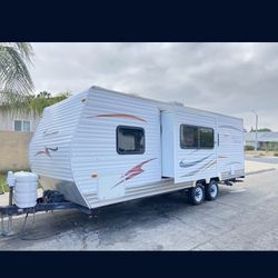 2008 coachmen spirit of America 26ft ultra light weight