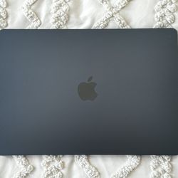 Apple MacBook Air M2 2023