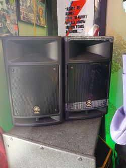 Yamaha Stagepass 300