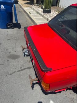 BMW e30 is spoiler