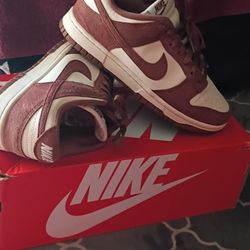 Nike Dunk Low Brown New Condition Size 8 M $55