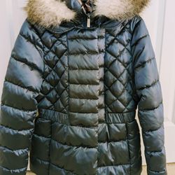 Brand new with tag women Kenneth Cole puff coat