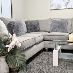 Delivery Included 🚚 🚚 Extra Large Grey L Shaped Sectional