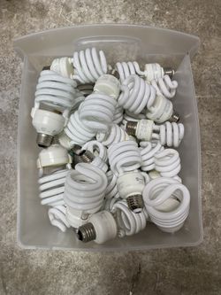 Light bulbs ( Like New )